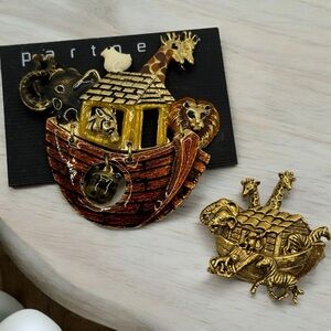 Lot of 2 Vintage Noah’s Ark Pins Brooches Gold Tone Enamel Giraffe Elephant Lion